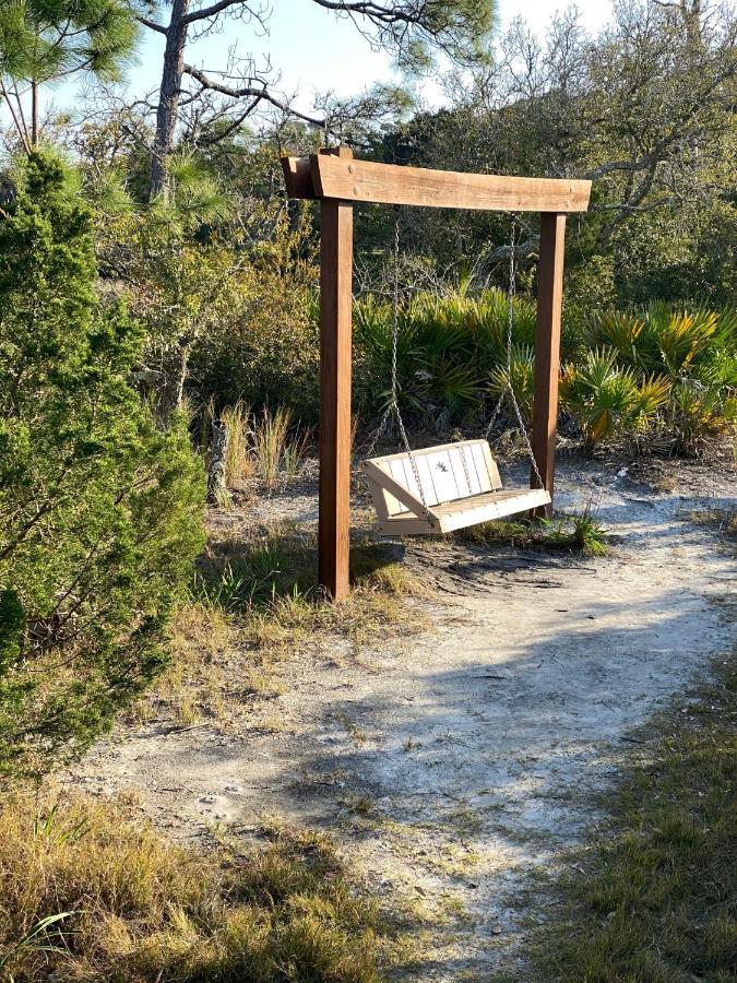 Hotel Steps Away From The Beach!!! Hilton Head Island Exteriér fotografie